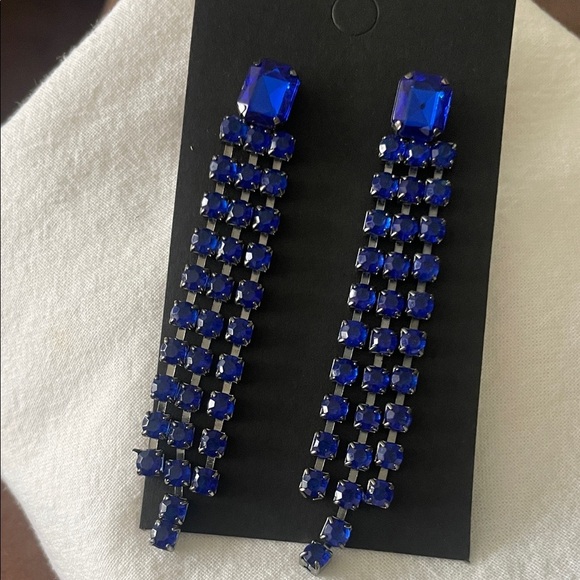 None Accessories - Elegant Blue Crystal Drop Earrings